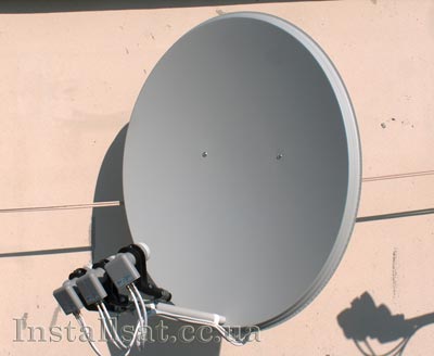 The antenna is tuned to 3 satellites: Astra 4A (Sirius), Hot Bird 6/8/9 and Amos 2/3